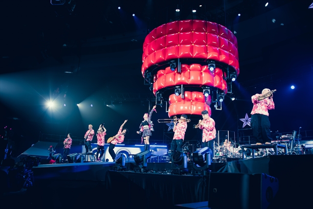 LiSA 全国アリーナツアー名古屋公演より(photo by 平野タカシ)
