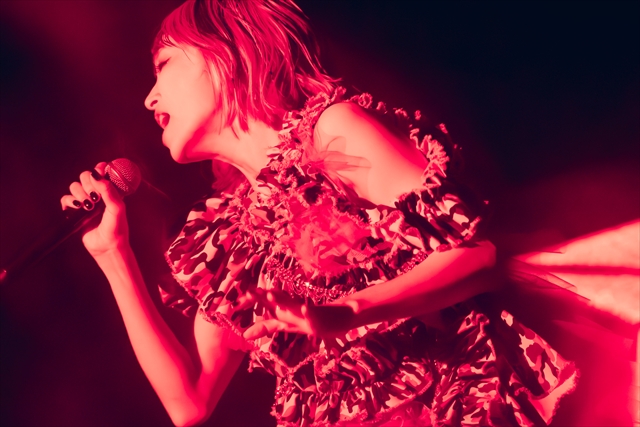 LiSA 全国アリーナツアー名古屋公演より(photo by 平野タカシ)