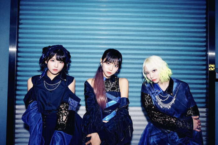 ガールズロックバンド Lonesome_Blue、キングレコードより再デビュー フルアルバムリリースも