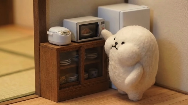 謎の爆食キャラ「しろまるくん」