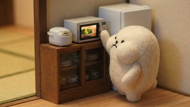 謎の爆食キャラ「しろまるくん」