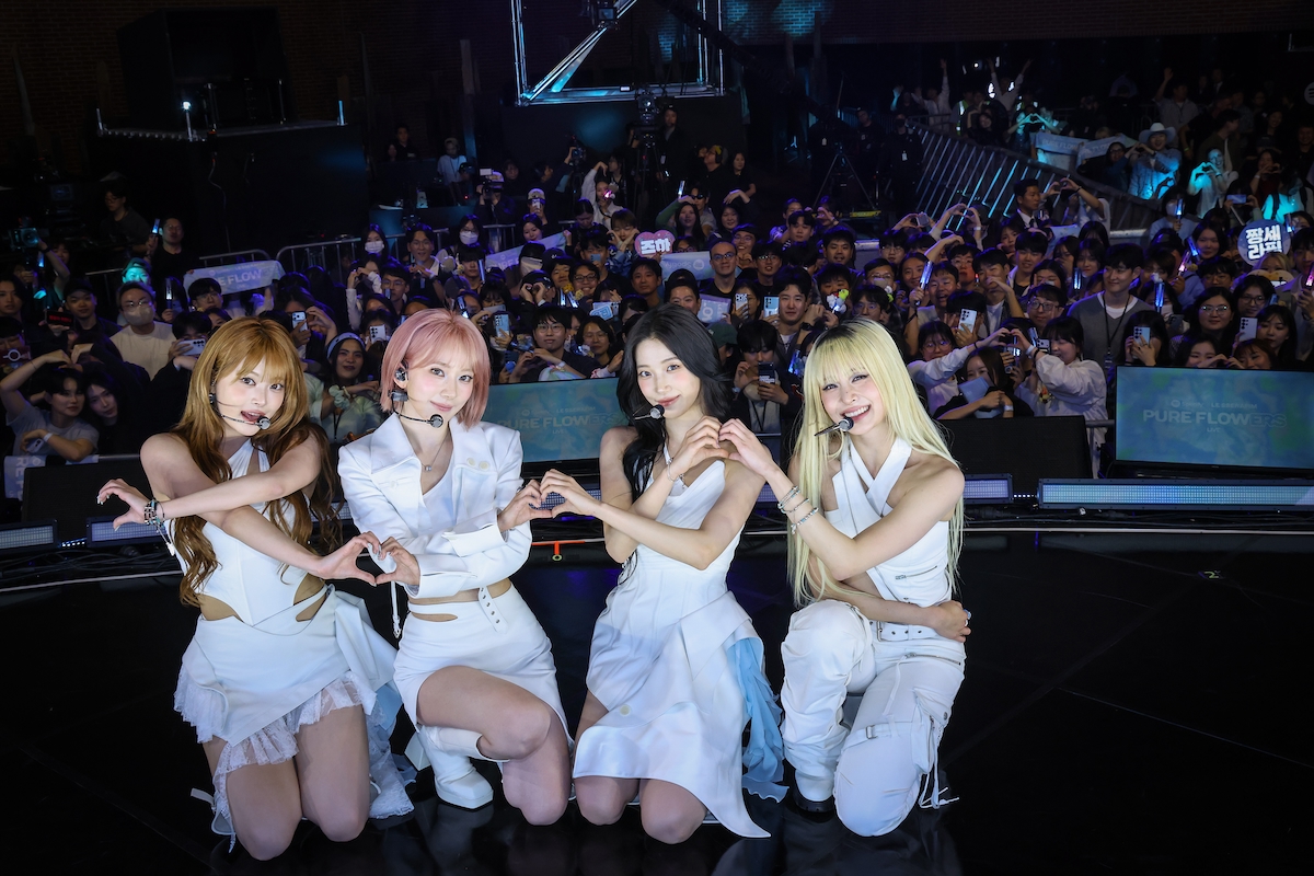 LE SSERAFIM×Spotify、ソウルでのプレミアムライブを徹底レポ　新曲の最速披露、美しくも強力な“PURE FLOWERS”が咲き誇るの画像8-1