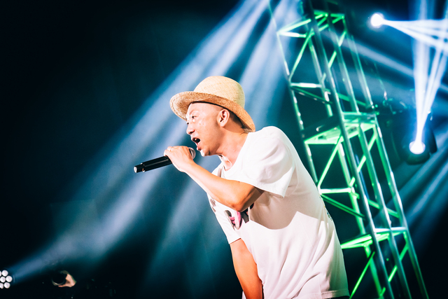 FUNKY MONKEY BΛBY'S ライブ写真