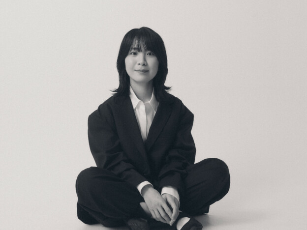 橋本絵莉子、2年3カ月ぶりのフルアルバム『OVER LIFE』リリース　新アーティスト写真も