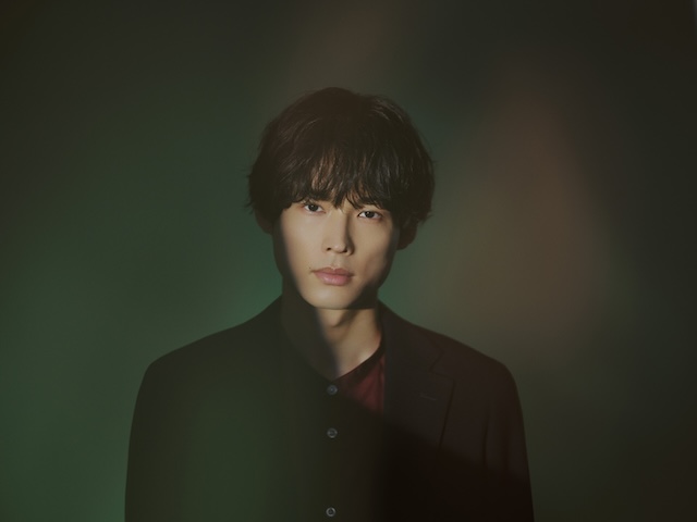 松村北斗×岡崎紗絵『告白』役衣装ビジュアルの画像