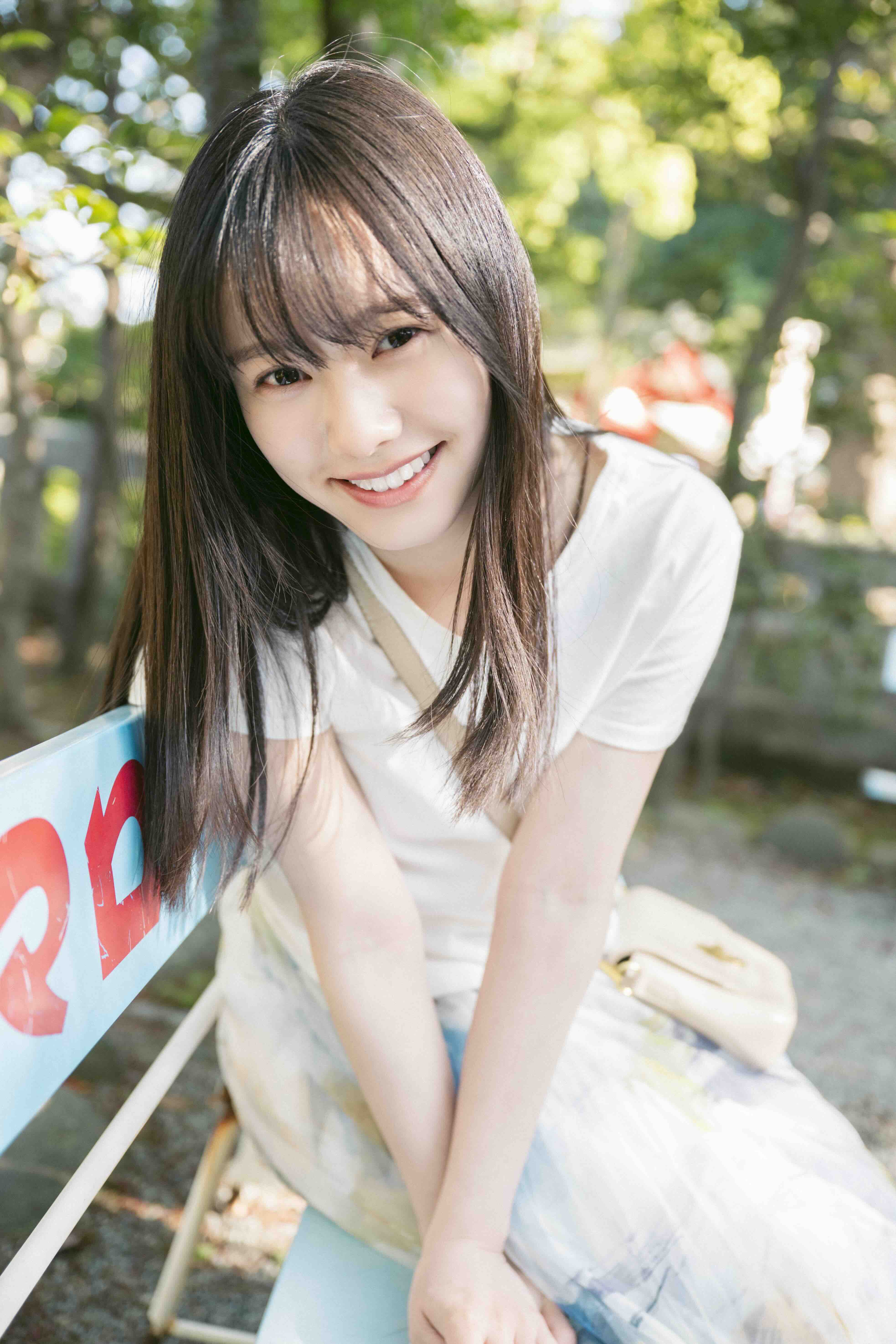 えびちゅう仲村悠菜が表紙『少年サンデー』の画像