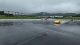 「フェラーリ F355 ベルリネッタ」で爆走するあま猫