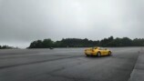 「フェラーリ F355 ベルリネッタ」で爆走するあま猫