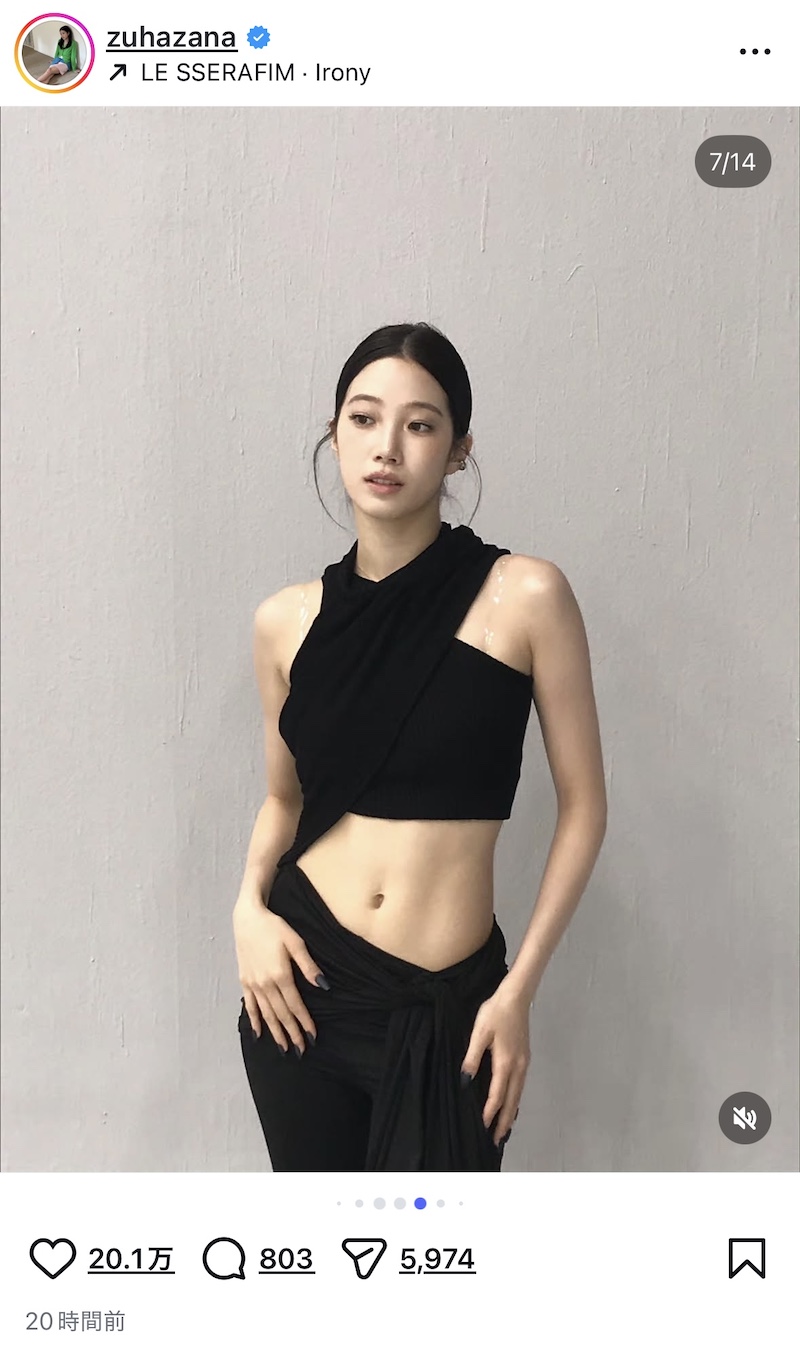 LE SSERAFIM KAZUHA、美ボディ披露の画像