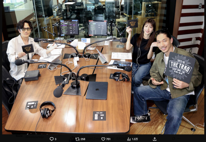 稲垣吾郎がEXILE AKIRAと11年ぶりの再会　坂道グループも着用、“ジャージ”が生んだ『紅白』秘話