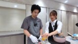 ハンバーグとパンを作る中尾明慶