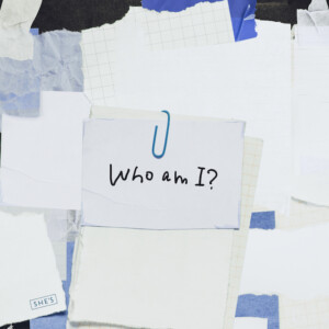 『Who am I?』通常盤ジャケット写真