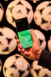FIFAスペシャルエディションのモトローラ製スマートフォン。日本ではこれらを含む7機種を展開する