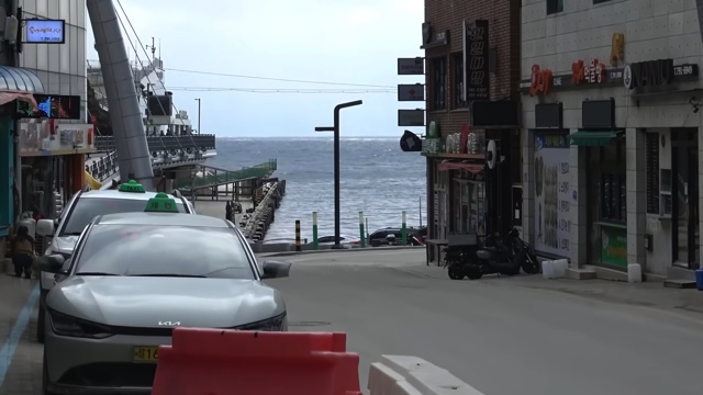 スーツが訪れた鬱陵島