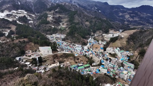 スーツが訪れた鬱陵島