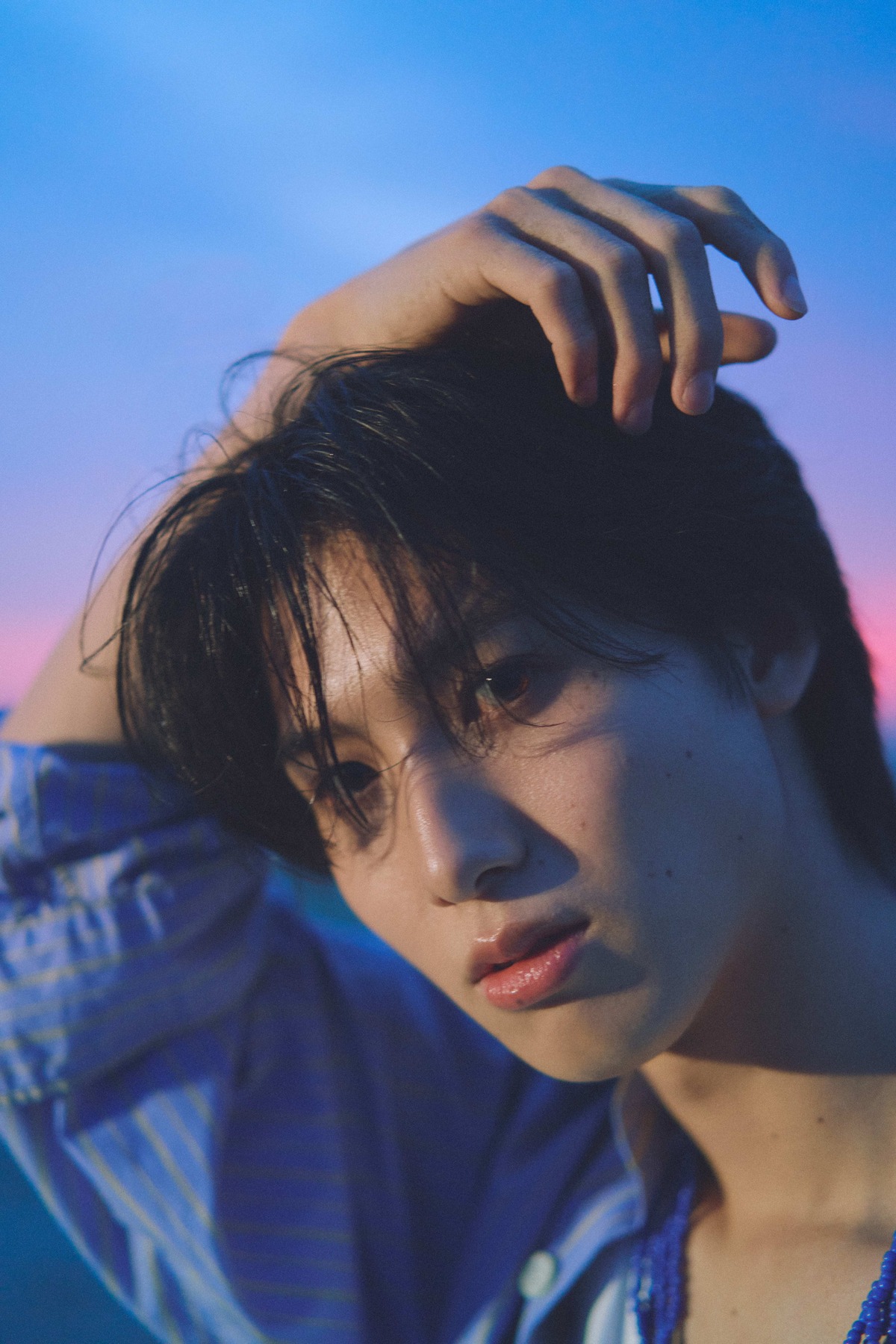 石川志泉、初写真集を8月31日発売の画像
