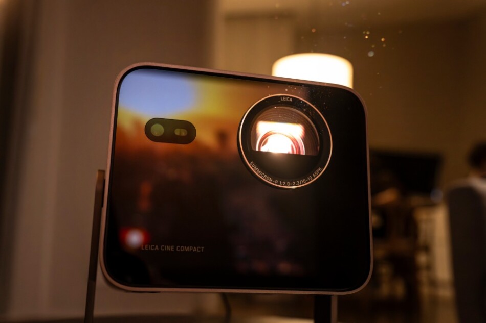 ライカCine Compact 1