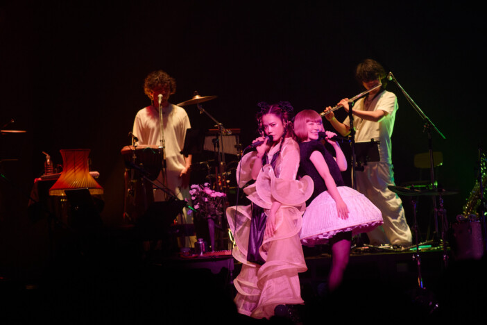 Chara+YUKI、6年越しのスペシャルライブ