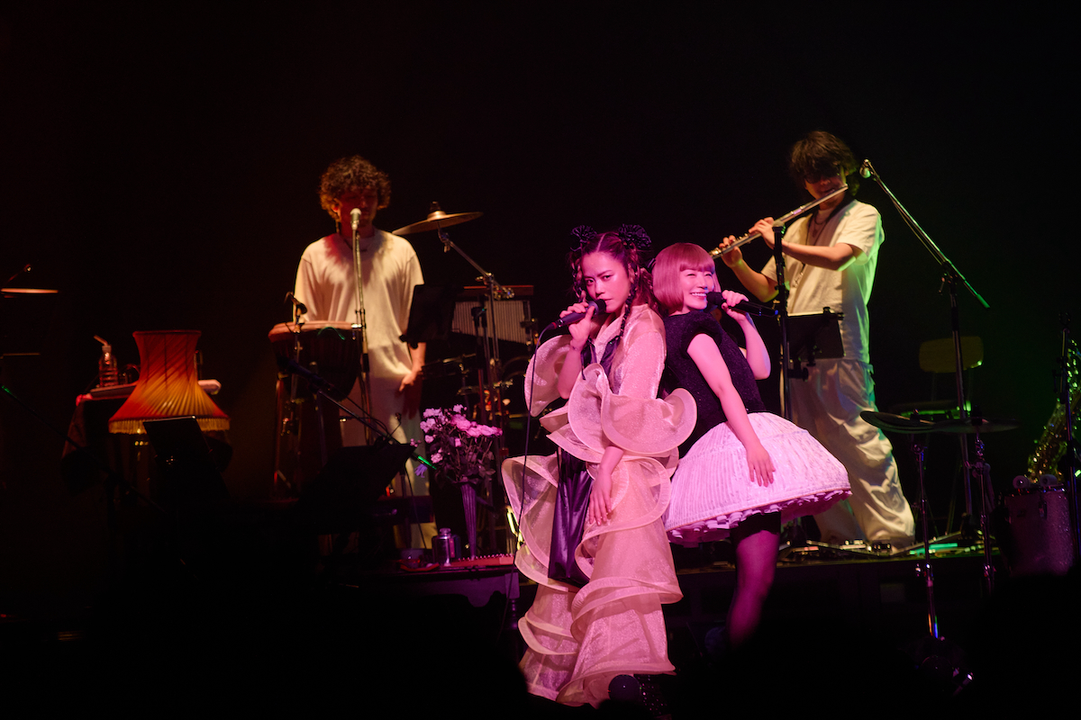 Chara+YUKI ライブ写真