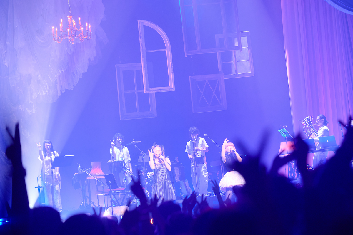 Chara+YUKI ライブ写真
