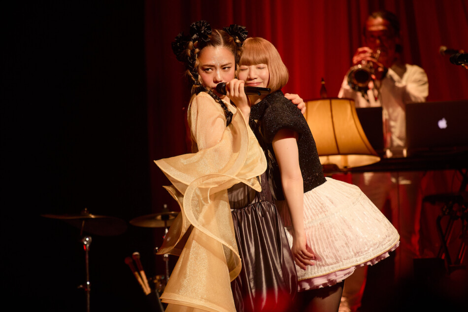Chara+YUKI、6年越しのスペシャルライブ