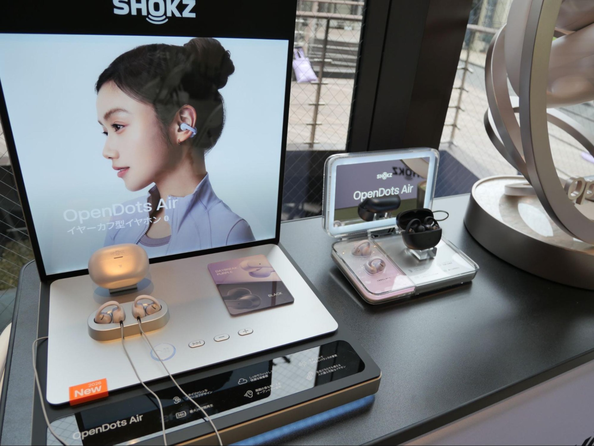 Shokzのイヤーカフ型イヤホン『OpenDots 2』と『OpenDots Air』