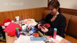 『平成恋愛展』を満喫する白石麻衣