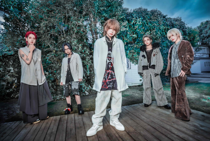 vistlip、全国ツアー“ホールバージョン”を大手町三井ホールにて開催 瑠伊(Ba)バースデイライブも