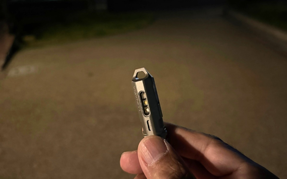 純チタン製超小型LEDライト『LUNADA T2』登場の画像