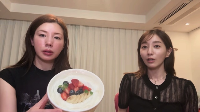 互いの食生活について語る仲里依紗と田中みな実