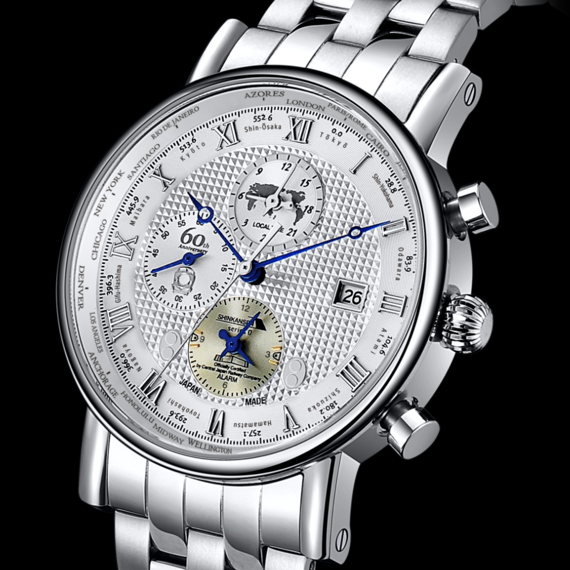 0系新幹線モチーフのGMT腕時計が販売中の画像