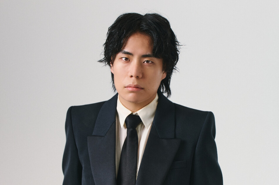 髙比良くるま（令和ロマン）