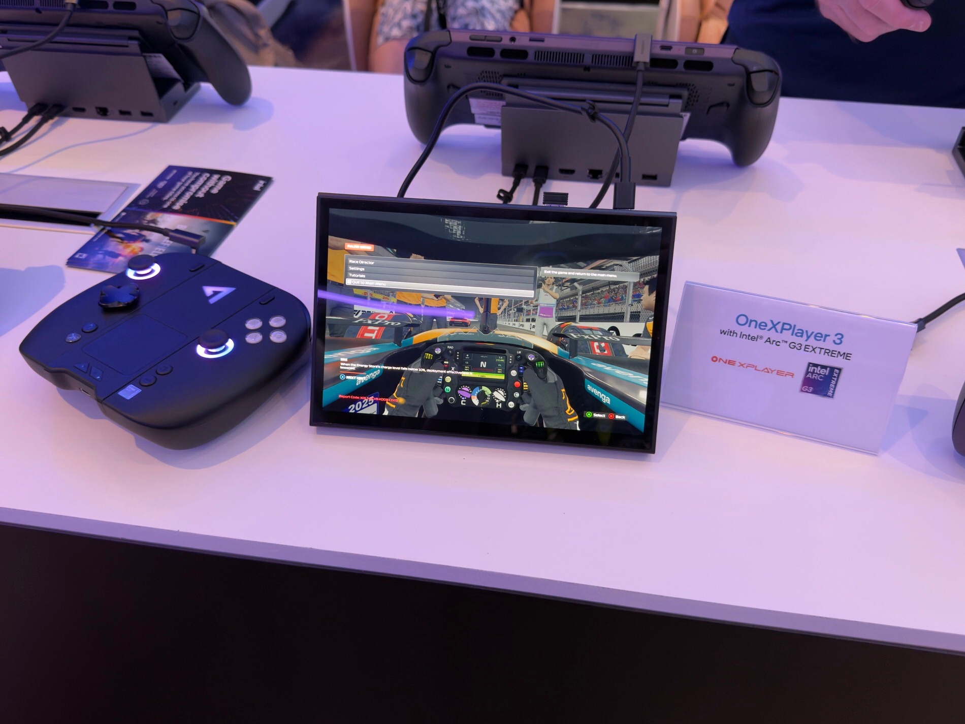 IntelがハンドヘルドPC向けに新設計した「Arc G-Series」