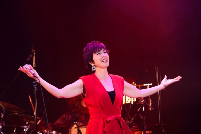庄野真代、アニバーサリーライブを地元 大阪で開催　デビュー50年の軌跡を堪能できるステージに