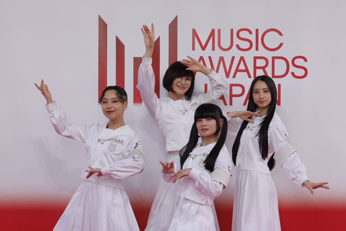 新しい学校のリーダーズ（写真＝池村隆司）
