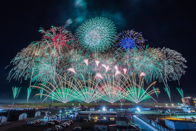『東北未来芸術花火』過去大会写真