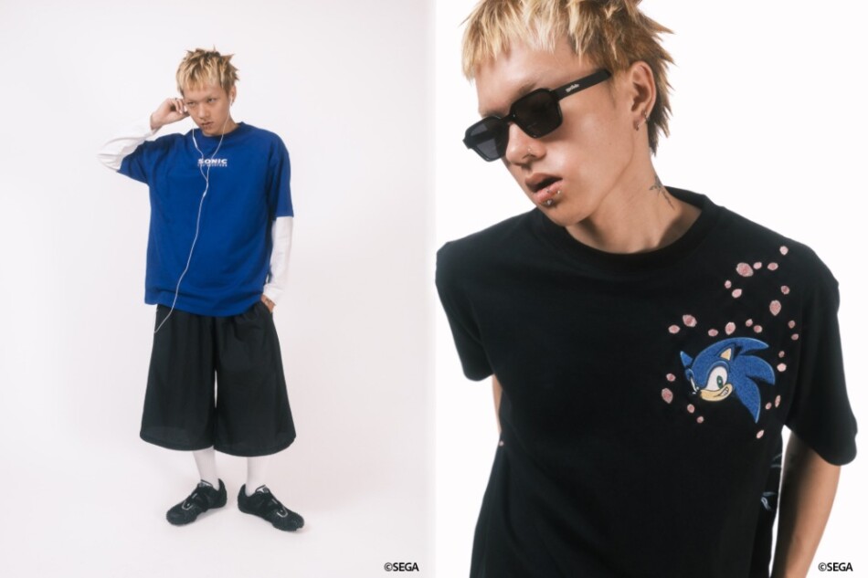 左：SONIC Tee (モデル身長 175cm XXLサイズ着用) / 右：SONIC IN THE HOKUSAI Tee (モデル身長 175cm XLサイズ着用)