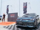 GTI誕生50周年を記念した「Golf GTI 50周年記念特別仕様車」の日本仕様パイロットモデル