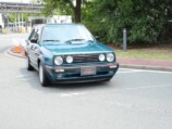 会場内で展示された車