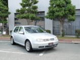 会場内で展示された車