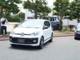 会場内で展示された車