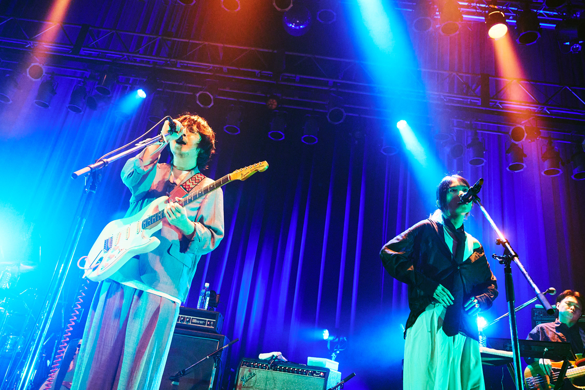 崎山蒼志 ライブ写真（撮影＝KEIKO TANABE）