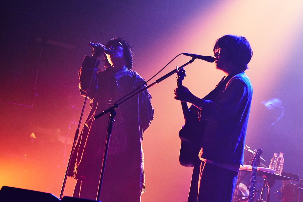 崎山蒼志 ライブ写真（撮影＝KEIKO TANABE）