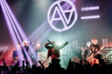 AA= ライブ写真（撮影＝YOSHIFUMI SHIMIZU）