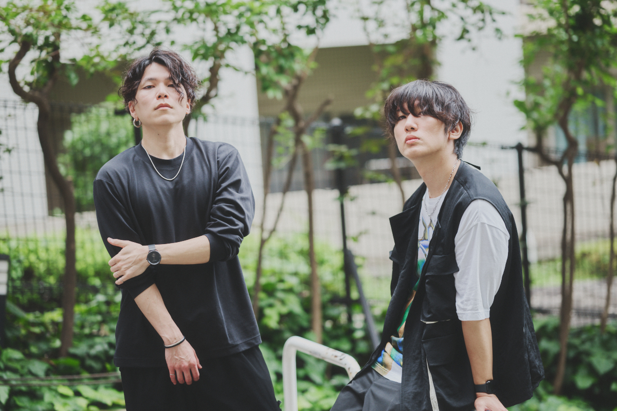 サクマリョウ×川島亮祐(撮影=林直幸)