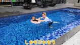 ヴィラを満喫するヒカルと加藤