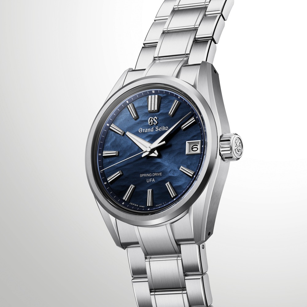 SLGB015（ケース径37mm）