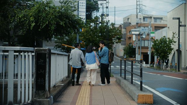 「ねぇ、あのさ」MVより