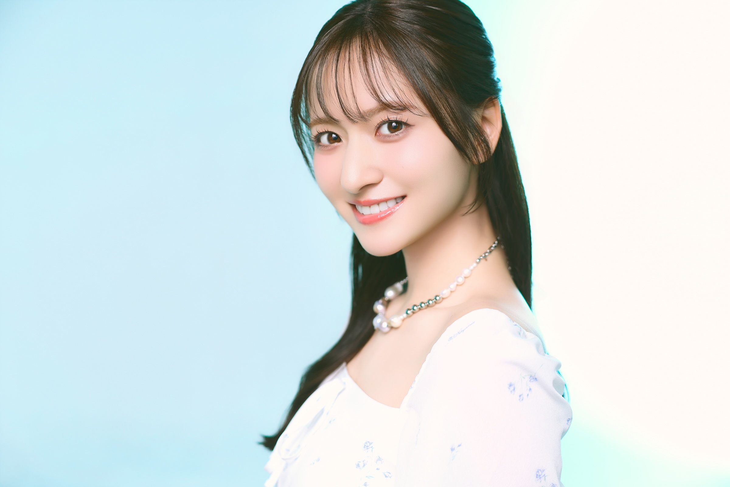 乃木坂46金川紗耶 1st写真集インタビューの画像