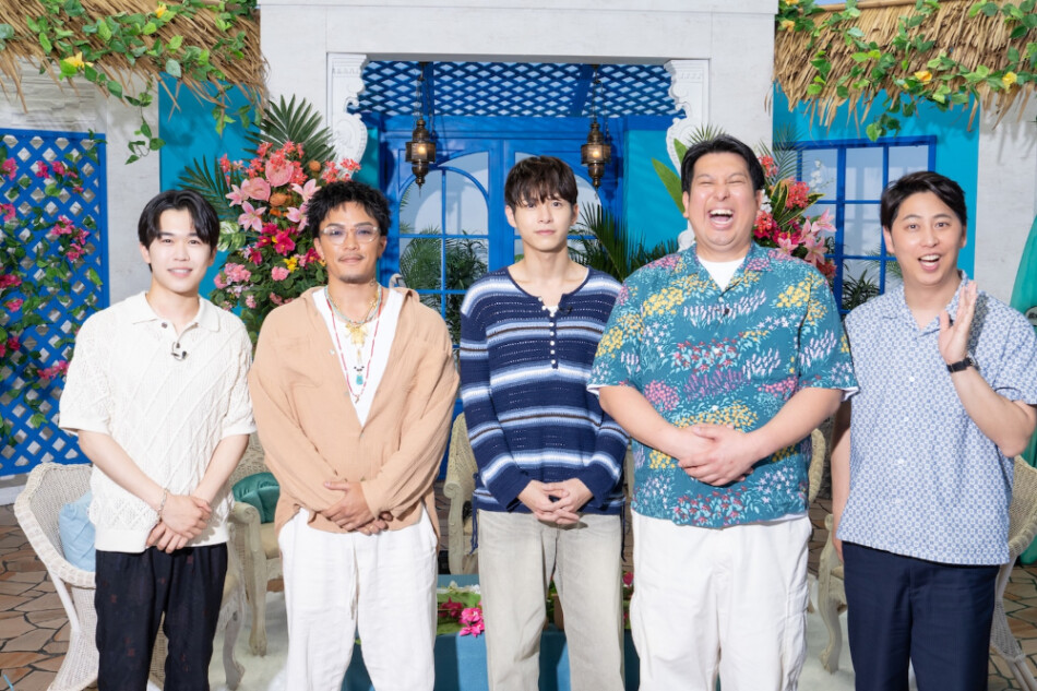 左から、鈴木福、数原龍友（GENERATIONS）、小宮璃央、ジャンボたかお（レインボー）、屋敷裕政